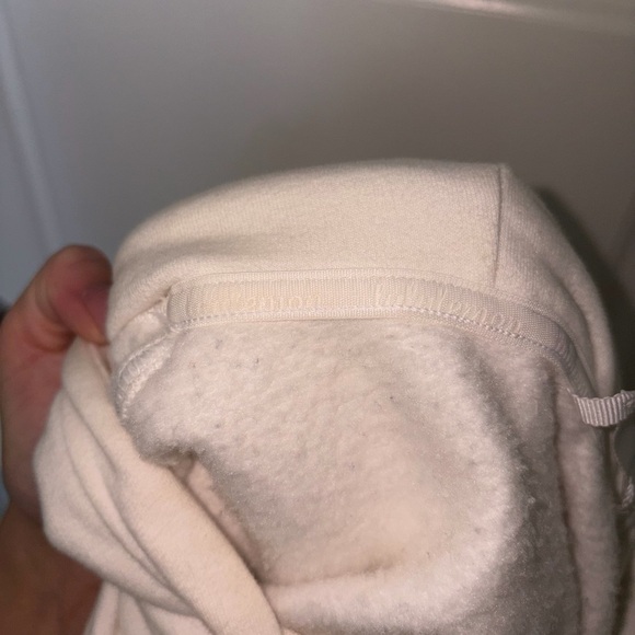 Lululemon Women's Cream Pullover Hoodie - Classic Cozy Sweatshirt - Picture 8 of 8